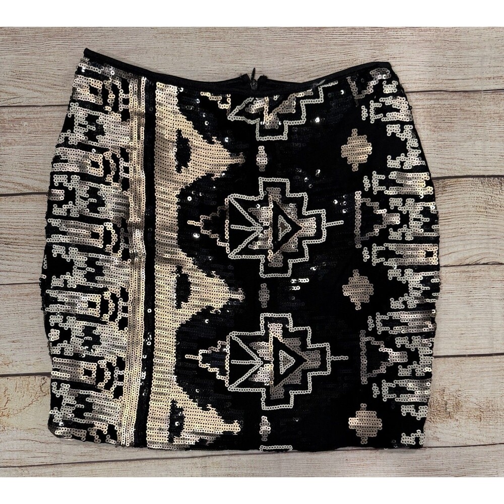 Adrienne Women's Aztec Sequin Mini Skirt Black w/ Gold Silver Stretchy Medium